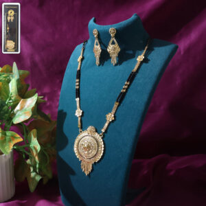Round Pendant Mangalsutra Set – Elegant Traditional Design with Matching Earrings