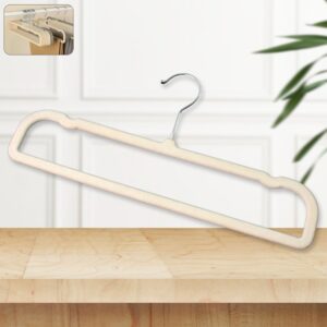 Premium Velvet Non-Slip Cloth Hanger with Metal Hook (1 Pc)