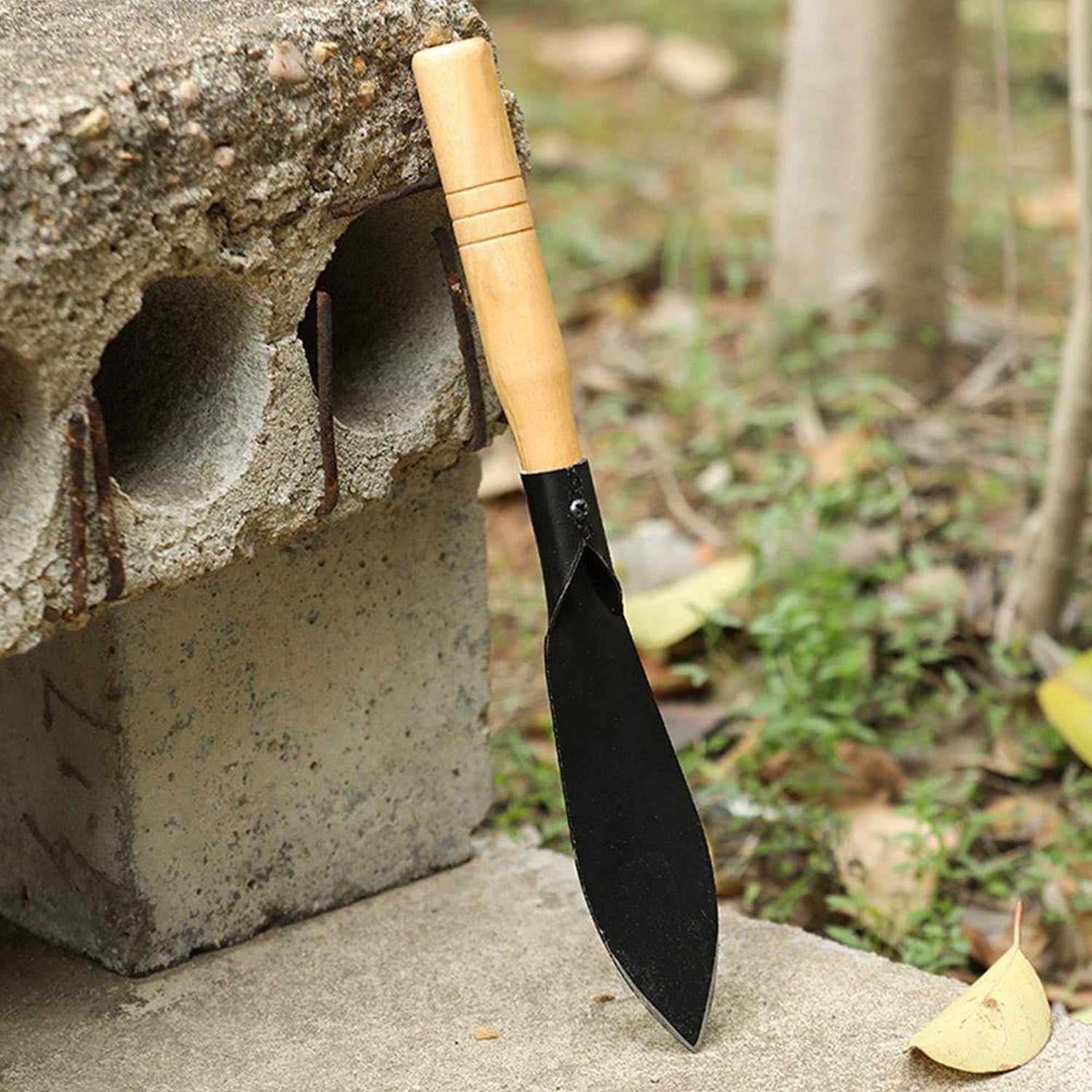 Heavy Duty Gardening Trowel with Wooden Handle (1 Pc)
