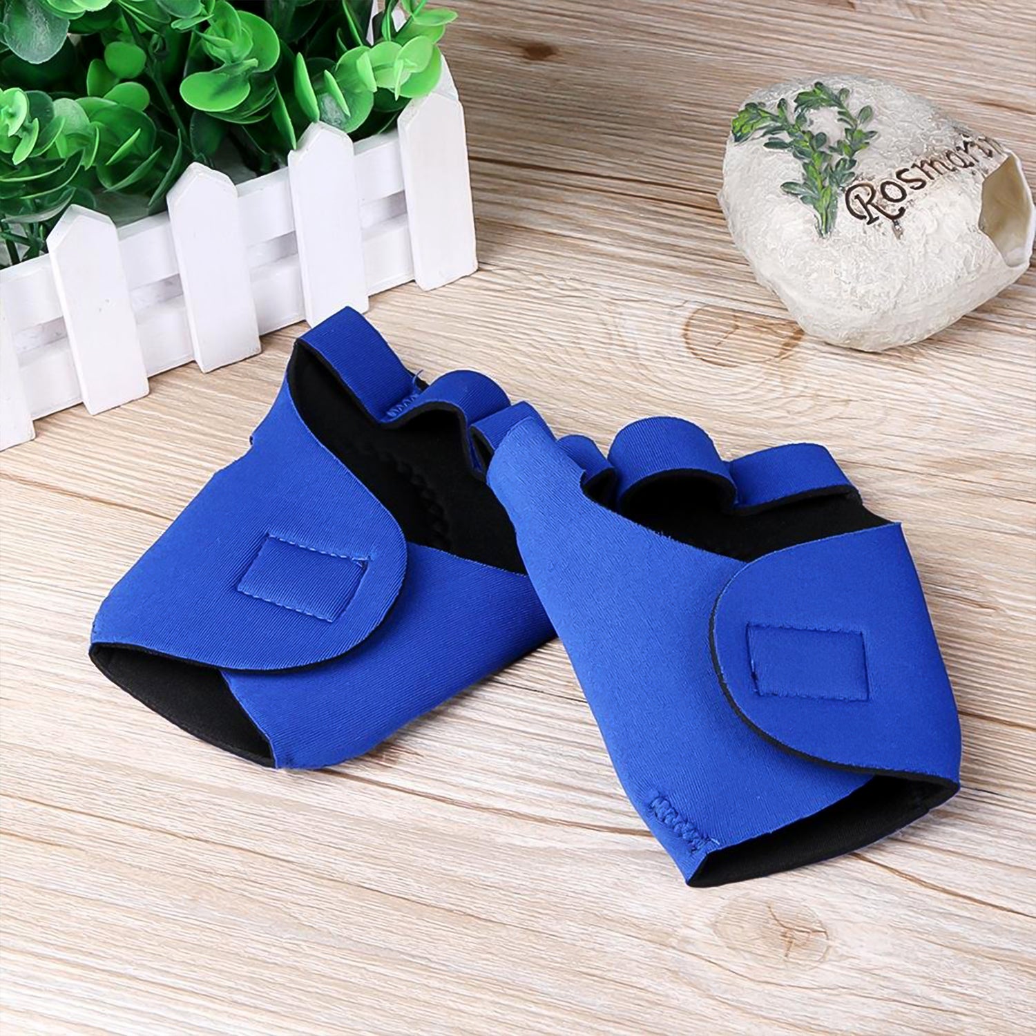 Palm Support Half-Finger Gym Training Gloves (1 Pair / With Color Box)
