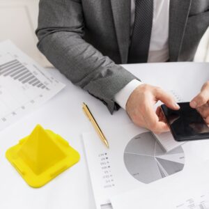 Portable Four-Sided Pyramid Shape Desktop/ Table Mobile Holder Stand