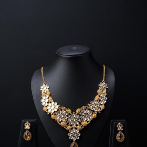 Beautiful Flower Design Necklace Set with Earrings - Elegant Floral Jewelry