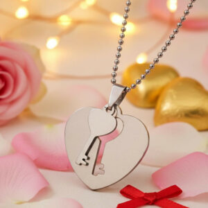 Modern Heart and Key Pendent Necklace