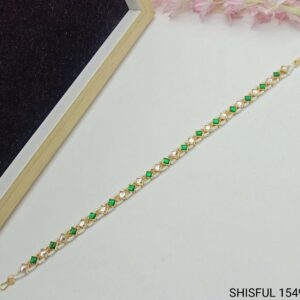Gold-Finish Mathapatti with Alternating Green and Clear Kundan