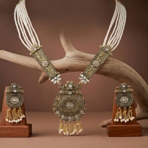 Timeless Gold Necklace Set with Pearls and Matching Earrings for Special Occasions