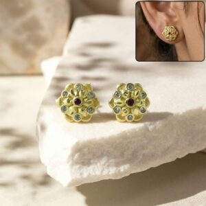 Modern Circular Gold Stud Earrings with Crystal Triangle Design