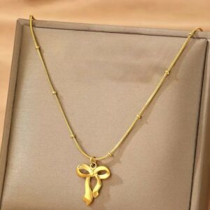 Pendant Necklace for Women | Minimalist Chain Necklace | Stylish Daily Wear Jewelry