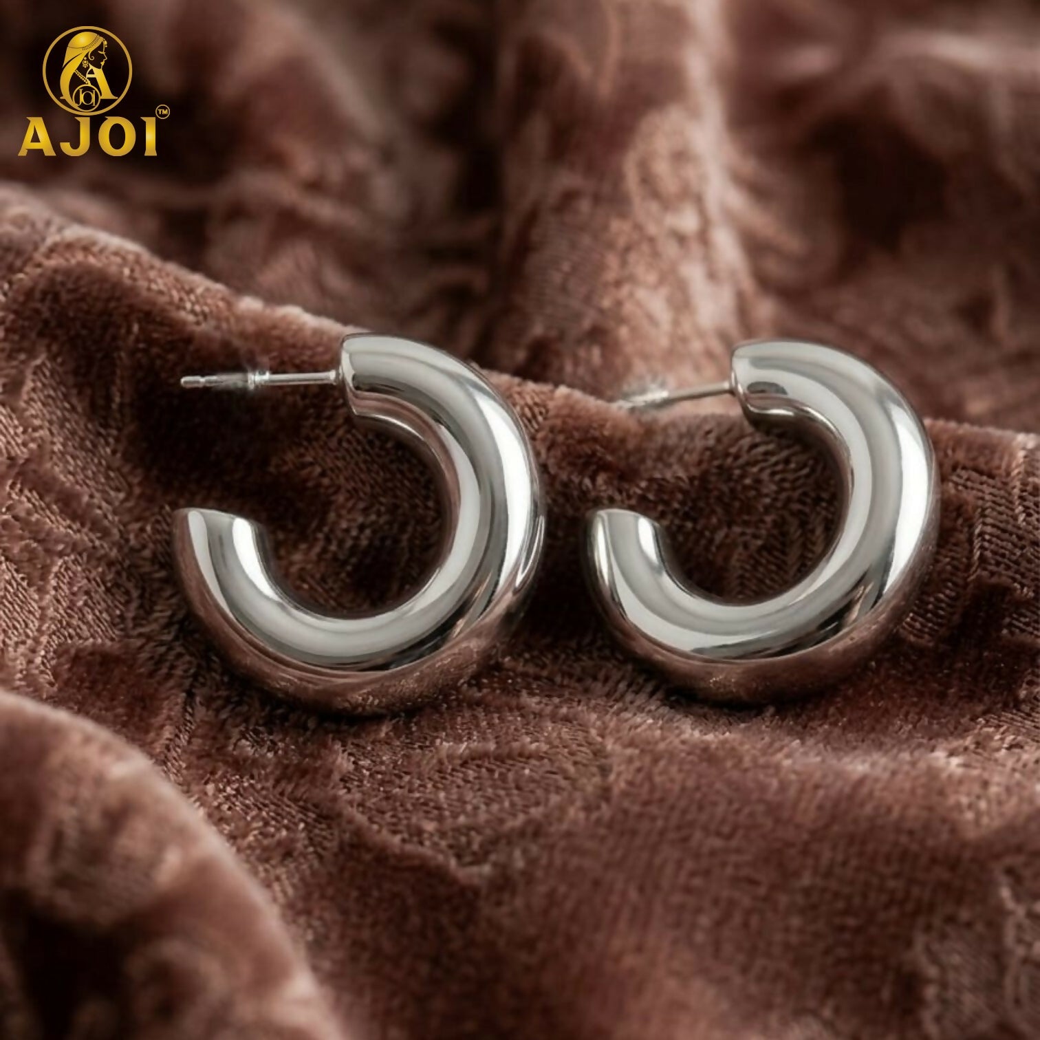 Classic Silver Chunky Hoop Earrings with Bold Curved Design for Elegant Everyday Wear